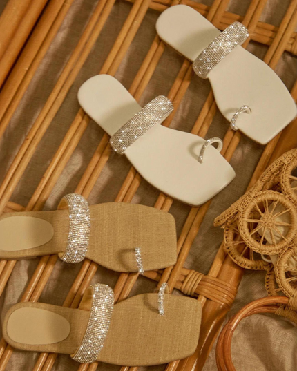 Rhinestone Toe Ring Flat Sandals -Natural