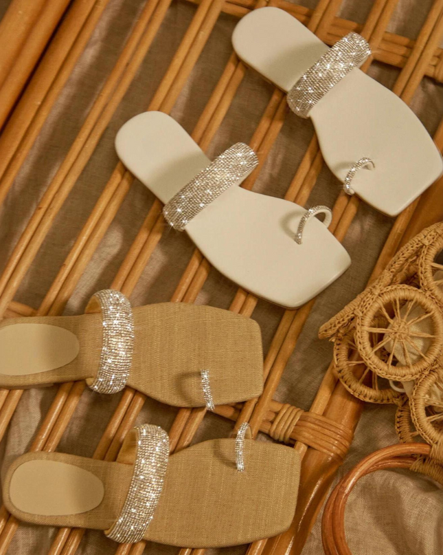 Rhinestone Toe Ring Flat Sandals -Natural