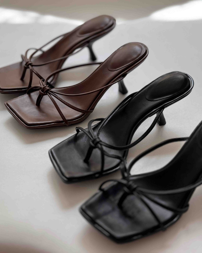Luxe Knot Mules Leemon Pakistan
