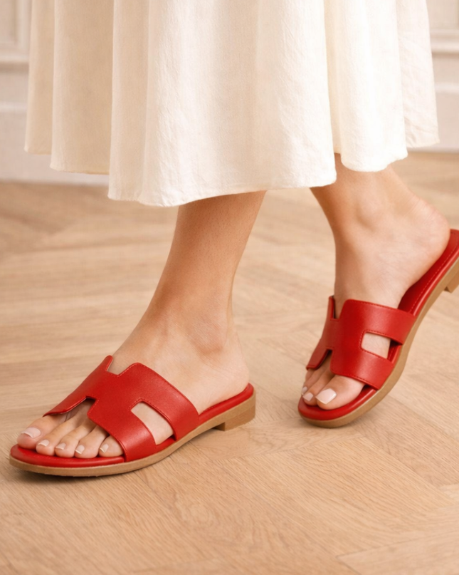 Red Dawn Women's Flat Sandal