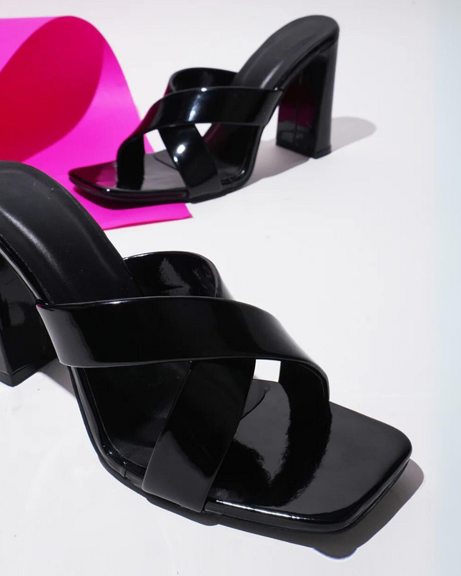 Ava Crisscross Heeled Sandal - Black
