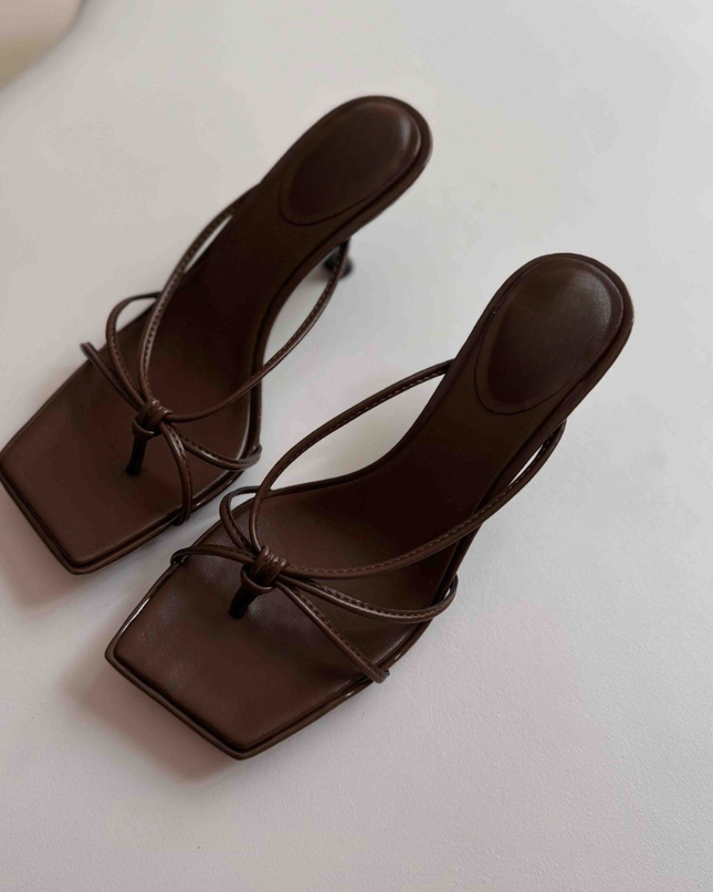 Luxe Knot Mules Leemon Pakistan