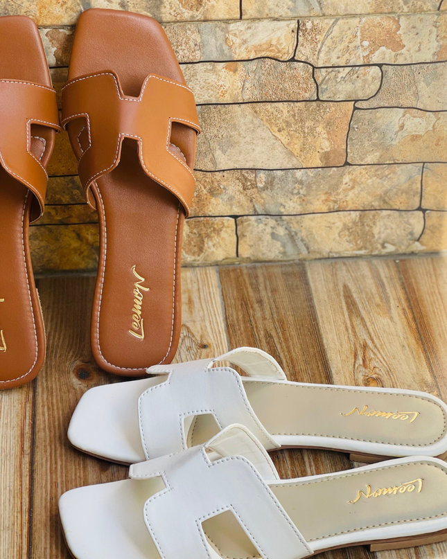 Brown Bliss Women Flat Sandals