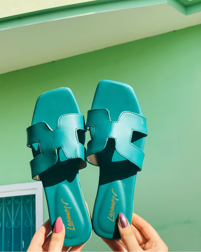 Green Meadows Women's Flat Sandal