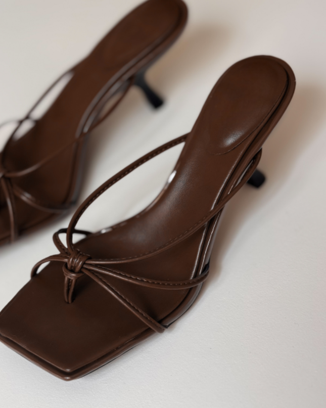 Luxe Knot Mules Leemon Pakistan