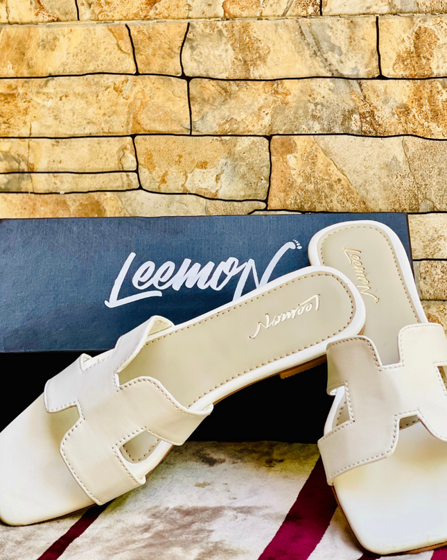 White Serenity Women's Flat Sandal