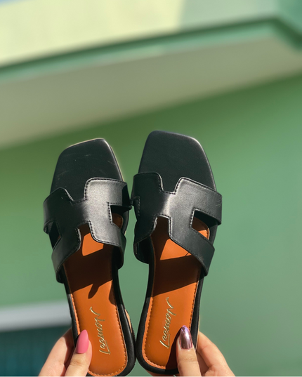 Black Elegance Women's Flat Sandal