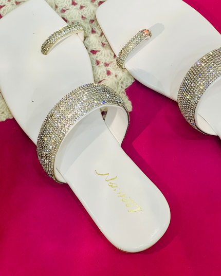 Rhinestone Toe Ring Flat Sandals -White
